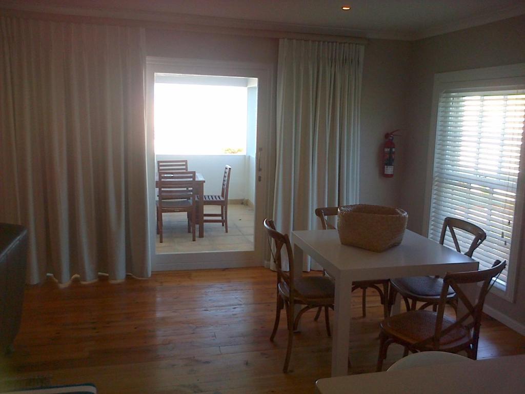 Kenjockity Self Catering Apartments Hermanus Exterior foto